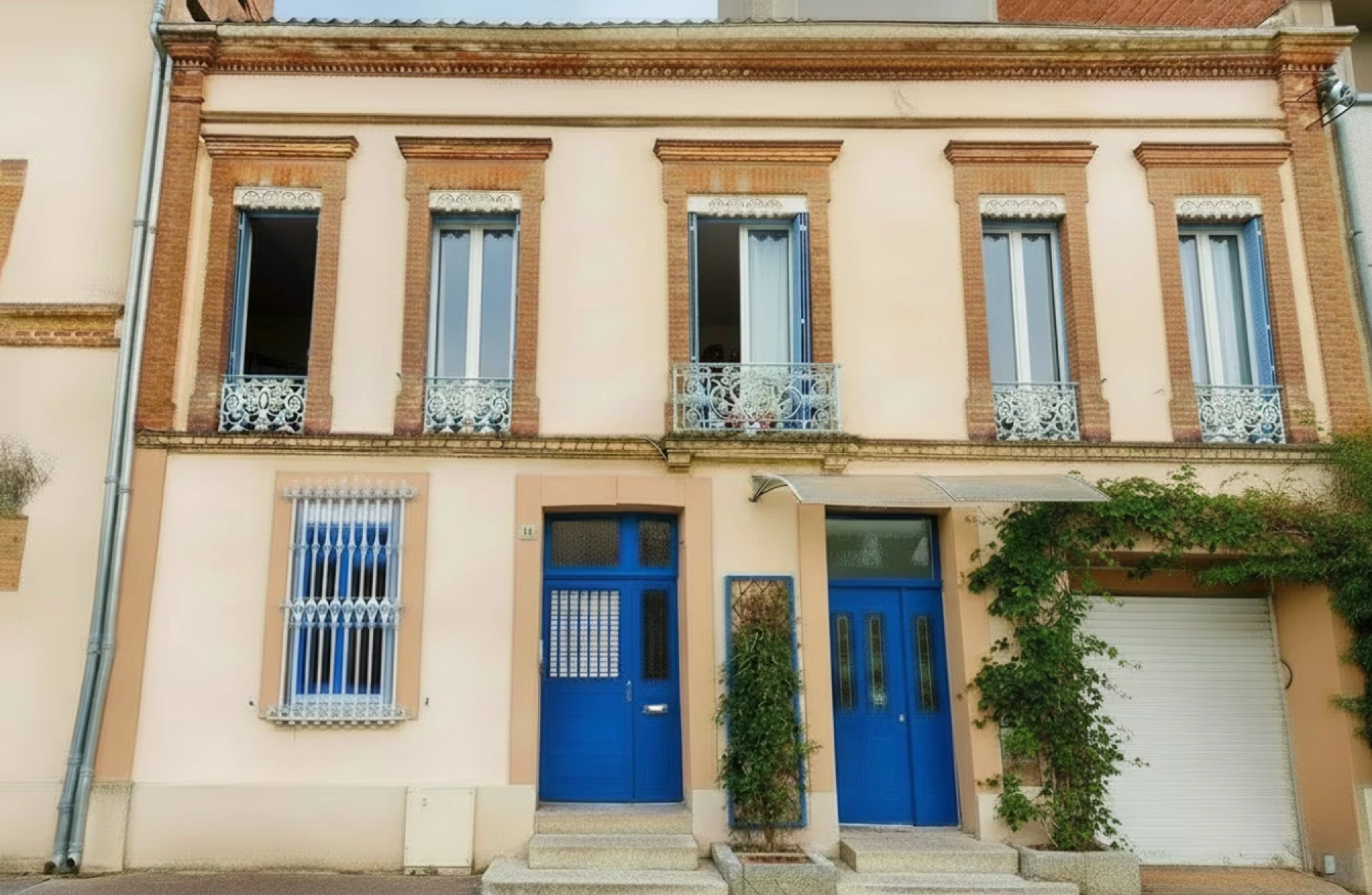 T2 à aménager de 34,85 m² au 1er étage avec vue sur le port — photo 3