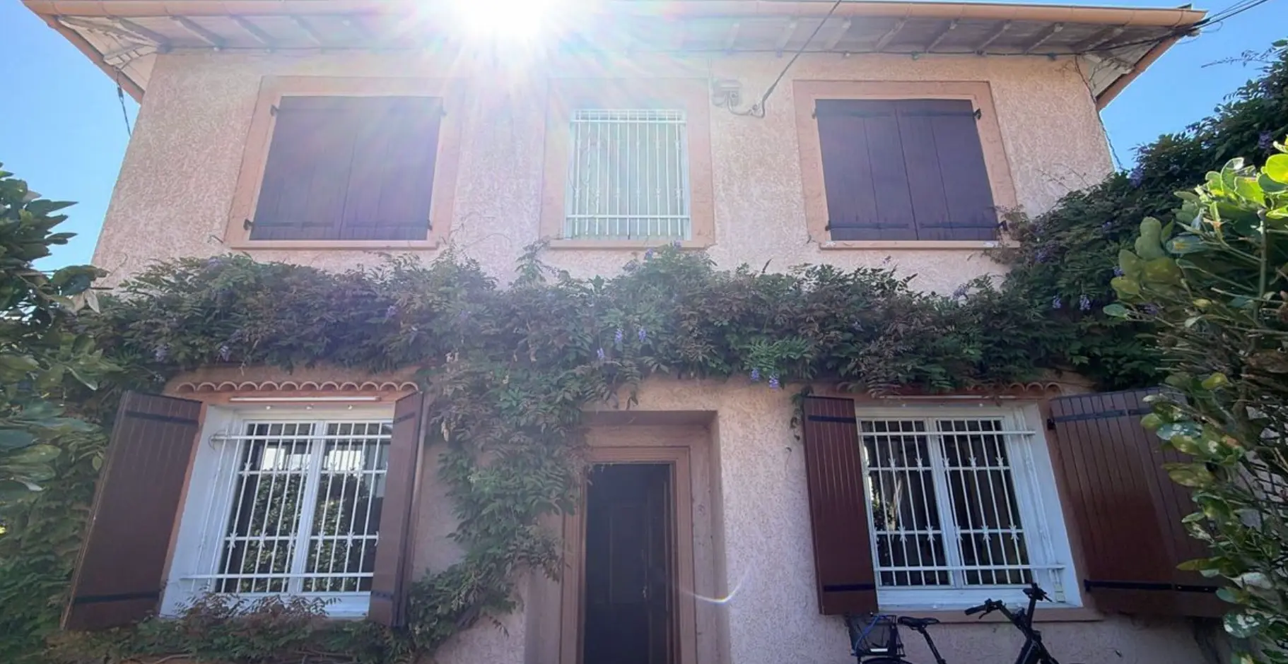 T2 brut de 27 m² de surface utile avec terrasse privative de 60 m² — idéal investisseur