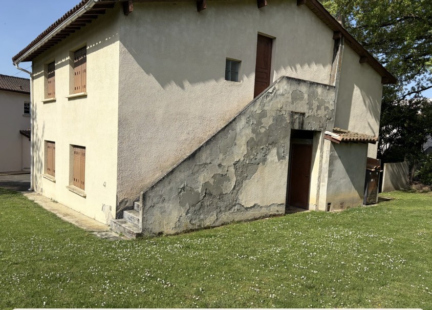 Maison de 190 m² de surface utile à rénover — photo 3